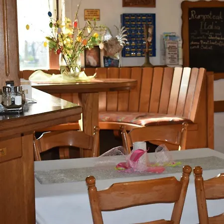 Marktstuebchen An Der Schoenen Loreley Bornich