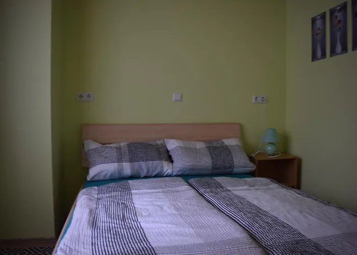 Marktstuebchen An Der Schoenen Loreley Bornich