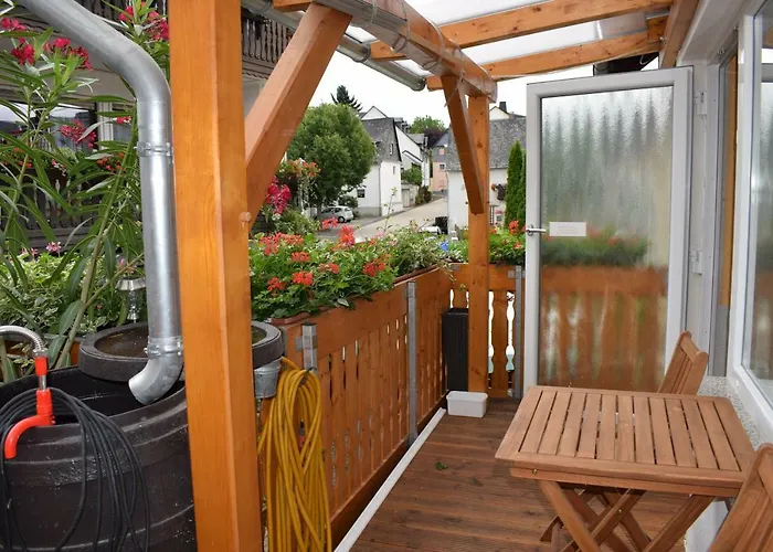 Marktstuebchen An Der Schoenen Loreley *